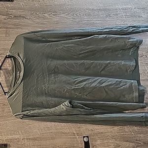 J.Crew Medium lightweight hunter green crewneck long-sleeve